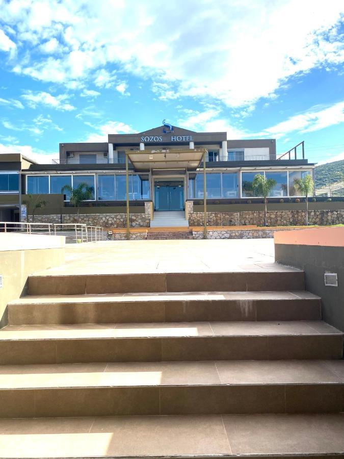 Sozos Inn Hotel ווניטסה מראה חיצוני תמונה