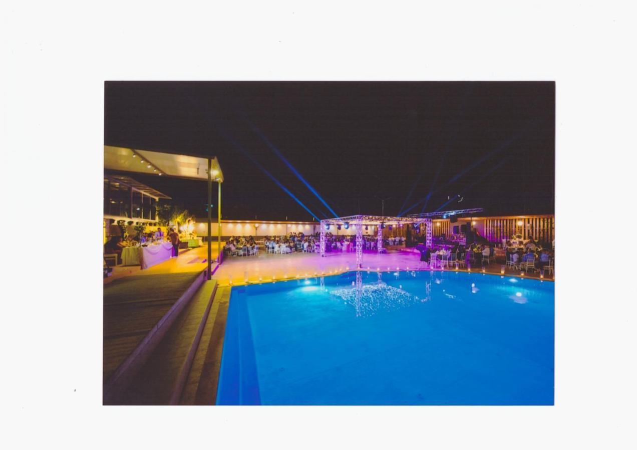 Sozos Inn Hotel ווניטסה מראה חיצוני תמונה