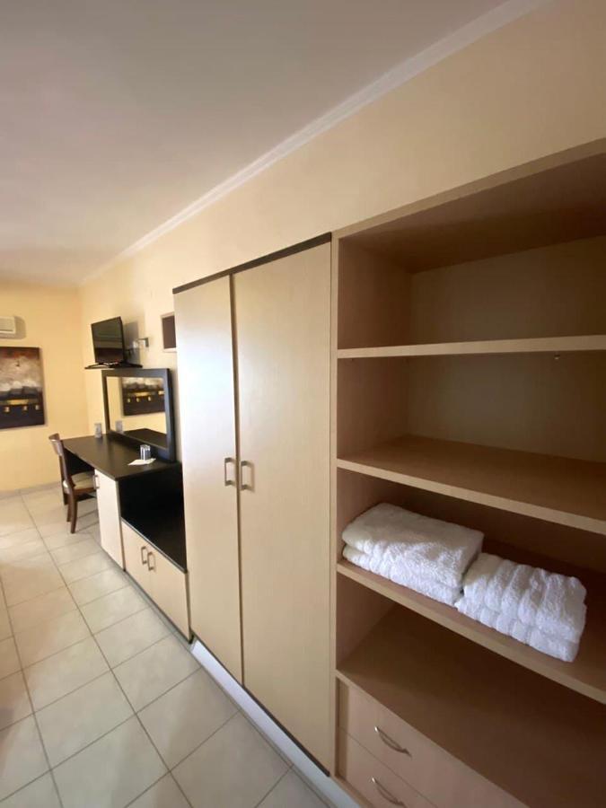 Sozos Inn Hotel ווניטסה מראה חיצוני תמונה